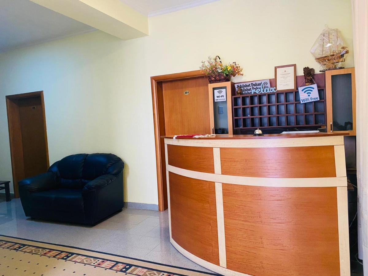 Hotel Edland Влёра Экстерьер фото