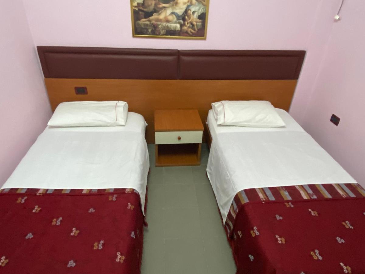 Hotel Edland Влёра Экстерьер фото