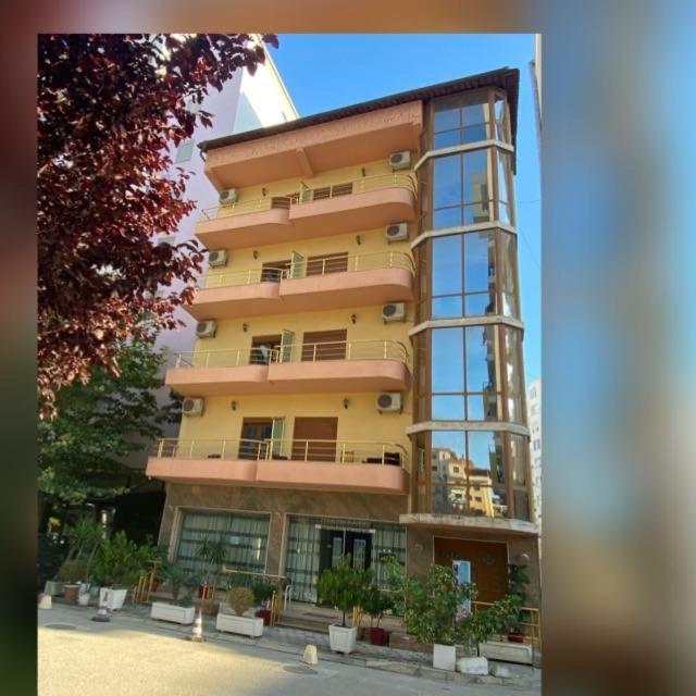 Hotel Edland Влёра Экстерьер фото
