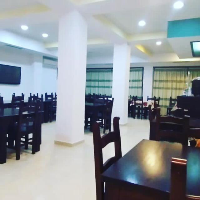 Hotel Edland Влёра Экстерьер фото