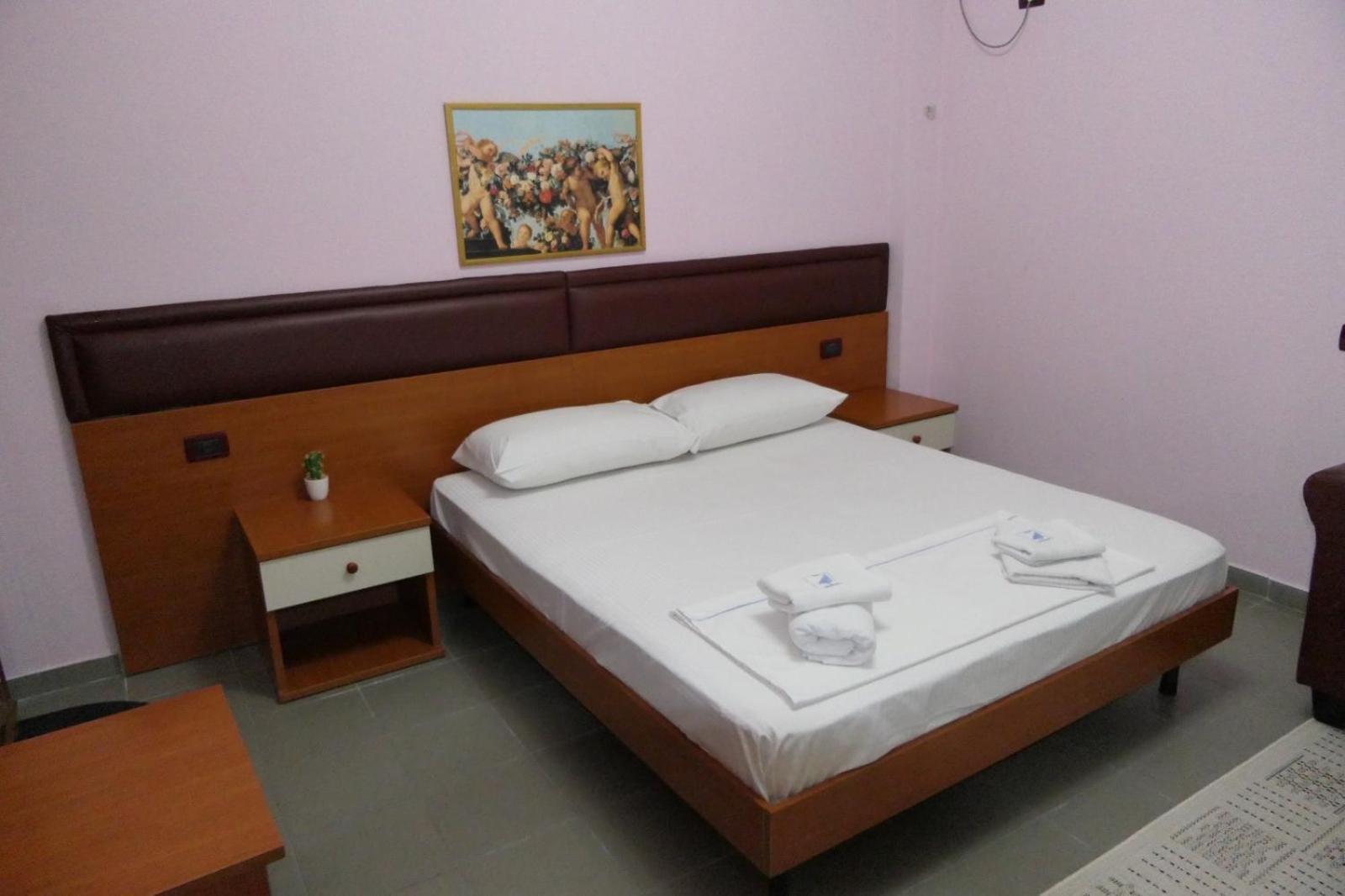 Hotel Edland Влёра Экстерьер фото