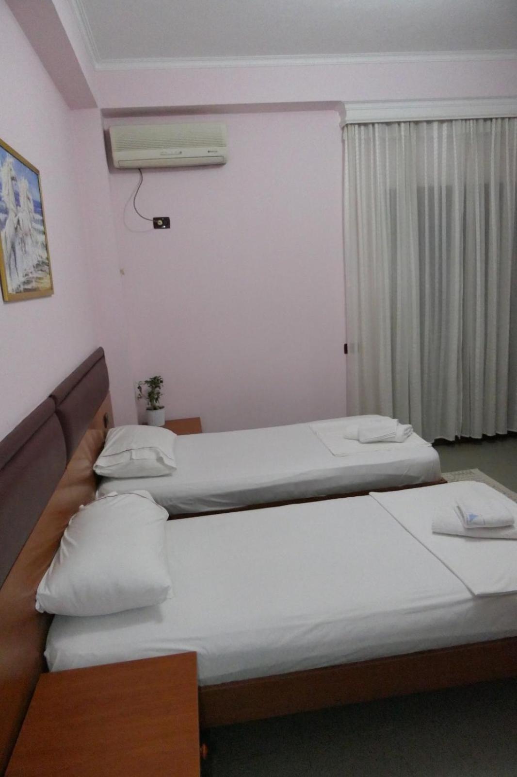 Hotel Edland Влёра Экстерьер фото