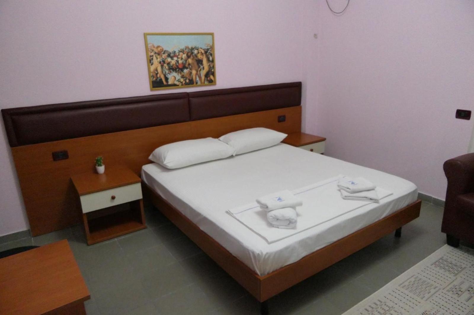 Hotel Edland Влёра Экстерьер фото